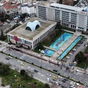 Vakıflar, Sara&ccedil;hane&rsquo;nin tapusu i&ccedil;in harekete ge&ccedil;ti: İBB binası i&ccedil;in 3 form&uuml;l
