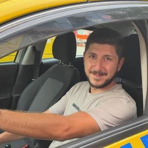 İstanbul'da helal kazan&ccedil; meselesi! Hesabına gelen parayı g&ouml;rd&uuml; m&uuml;şterinin peşine d&uuml;şt&uuml;