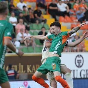 Alanya'da gol sesi &ccedil;ıkmadı! Puanlar paylaşıldı