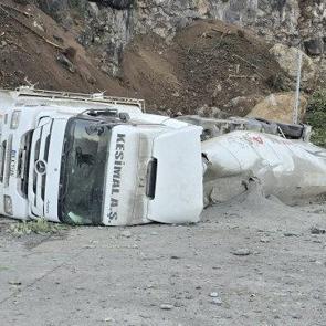 Artvin'de heyelan: Bir kişi hayatını kaybetti!