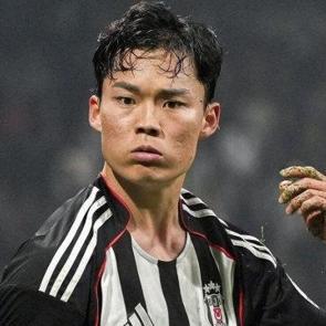 Acun, Beşiktaşlı yıldızı Premier Lig'e g&ouml;t&uuml;rmek istedi! Italiano, satışa onay vermedi