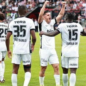 Beşiktaş'tan yıldız oyuncu i&ccedil;in sakatlık a&ccedil;ıklaması!