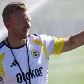 Fenerbah&ccedil;e'de Dirk Kuyt'a verilen ceza onandı