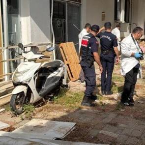 Kız kardeşini balkondan attı, ardından yaşamına son verdi