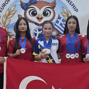 Milli sporculardan 2 madalya!