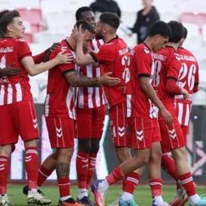 TFF 1. Lig'de 4-1'lik m&uuml;thiş d&uuml;ello!
