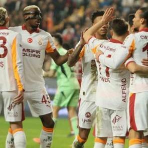 4 eksik! Galatasaray Gen&ccedil;lerbirliği ma&ccedil;ının kamp kadrosunu a&ccedil;ıkladı