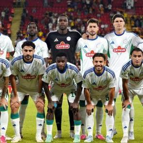 &Ccedil;aykur Rizespor'dan 4 futbolcunun sağlık durumuyla ilgili a&ccedil;ıklama!