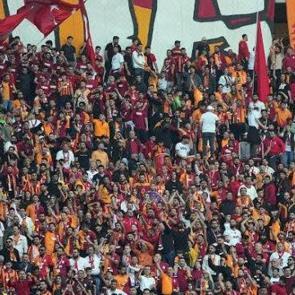 Galatasaray - Barcelona ma&ccedil;ı başlamadan tarihe ge&ccedil;ti! Rakam dudak u&ccedil;uklattı