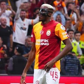 Galatasaray'da Barcelona ma&ccedil;ı &ouml;ncesi Osimhen kararı