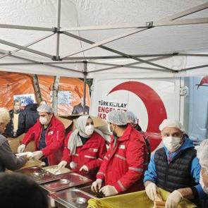 Kızılay, İstanbul'da sahada! 3 il&ccedil;ede &ccedil;alışmalar s&uuml;r&uuml;yor