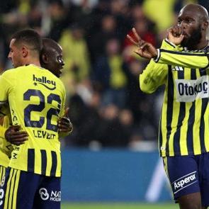 Lukaku siftah, Kerem şov yaptı! Fenerbah&ccedil;e'den derbi &ouml;ncesi hatasız zafer