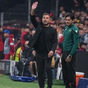 Okan Buruk'tan 4-1'lik Barcelona mağlubiyeti sonrası a&ccedil;ıklama