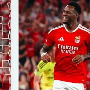 S&uuml;per Lig'in eski golc&uuml;s&uuml; Avrupa'da alev aldı! Golleriyle ma&ccedil;a damga vurdu