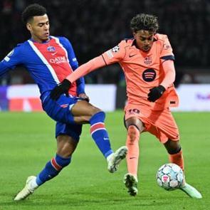 Devler Ligi'nde 6 goll&uuml; erken final! PSG, Barcelona'yı fena dağıttı