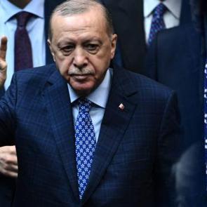 Başkan Erdoğan'ın kravatındaki detay g&uuml;ndem oldu! Sosyal medyayı salladı! Mesajı verdi