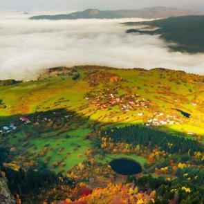 Artvin&rsquo;de renk c&uuml;mb&uuml;ş&uuml;: Sonbahar manzaraları hayran bıraktı