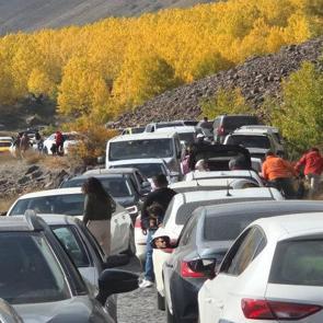 Bitlis&rsquo;teki eşsiz manzara i&ccedil;in kilometrelerce trafik oluştu! Yoğunluk saatlerce s&uuml;rd&uuml;