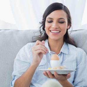 D&uuml;nyanın en &ccedil;ok yumurta yiyen &uuml;lkeleri a&ccedil;ıklandı! Kişi başı t&uuml;ketilen sayı şaşkına &ccedil;evirdi