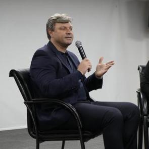 Ertuğrul Sağlam'dan gen&ccedil;lere ahlak ve başarı tavsiyesi