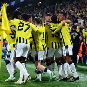 Fenerbah&ccedil;e'de korkutan sakatlık! Ma&ccedil;ı yarıda bıraktı