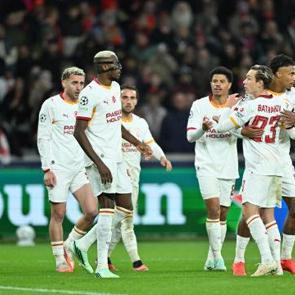 Aslan Fransa'da k&uuml;kredi! Şampiyonlar Ligi'nde rakibine gol yağdırdı