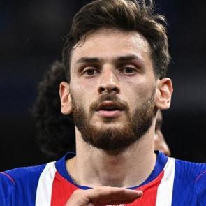 PSG'nin 140 milyon euroluk yıldızı Galatasaray ma&ccedil;ında yok! Sezonu kapattı
