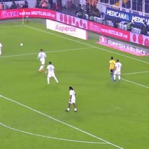 S&uuml;per Lig'de haftanın VAR kayıtları a&ccedil;ıklandı