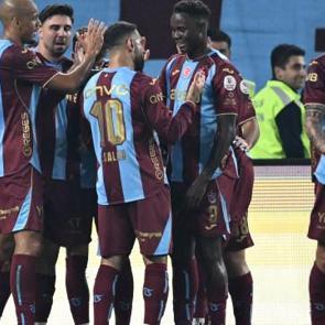 Kartal, Akyazı'dan &ccedil;ıkamadı! Fırtına, Beşiktaş'ı da devirdi