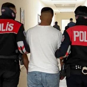 Manisa'da 152 yıl hapis cezasıyla aranan 17 yaşındaki su&ccedil; makinesi yakalandı 