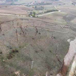 Yozgat'ta korkutan hareketlilik: Valilikten a&ccedil;ıklama geldi! 4 bin 875 alanı etkiledi