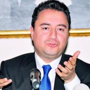 2 dev banka lisans i&ccedil;in T&uuml;rkiye kapısında