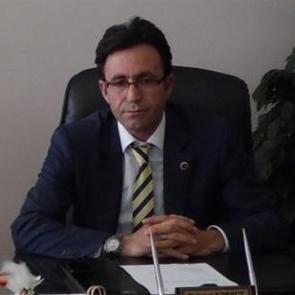 30 Mart'ta se&ccedil;ildi partisinden istifa etti