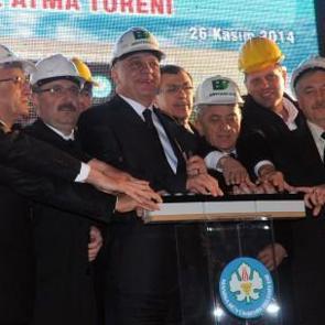 560 ara&ccedil; kapasiteli otoparkın temeli atıldı