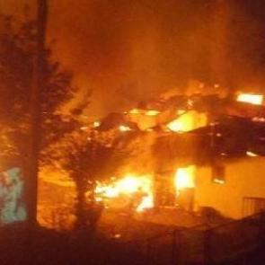 Ordu'da yangında 8 ahşap ev yandı