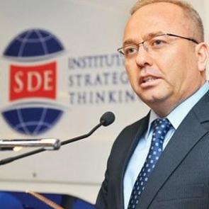 "AK Parti-MHP koalisyonu daha kalıcı olur"