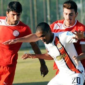 Antalya, Luce'nin takımına diş ge&ccedil;iremedi!