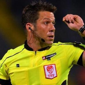 Aydınus'a tepki: Kahrederek kutluyorum