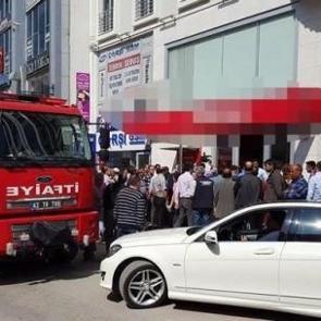 Banka şubesinde yangın paniği