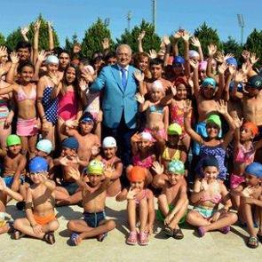 Başkan Kocamaz, y&uuml;z&uuml;c&uuml;lerin sertifikalarını verdi