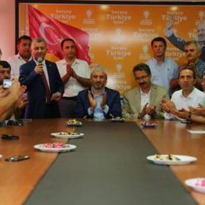 Yılmaz&rsquo;dan &Uuml;nyelilere bayramda m&uuml;jde