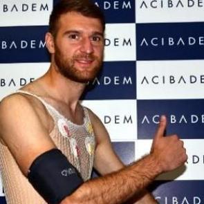 Berisha, sağlık kontrol&uuml;nden ge&ccedil;ti