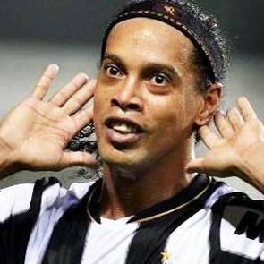Ronaldinho'dan transfer a&ccedil;ıklaması!