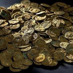 Bin 700 yıllık Roma definesi bulundu