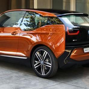 BMW'den ilk elektrikli ara&ccedil;