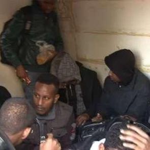 Ayvacık'ta, denizde 32 ka&ccedil;ak yakalandı