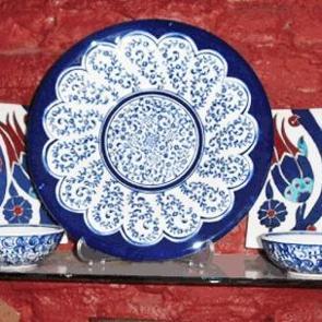 Bu tabağın fiyatı dudak u&ccedil;uklatıyor