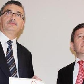 Celalettin G&uuml;ven&ccedil; mazbatasını aldı