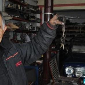 Cem Yılmaz&rsquo;a bile satmamıştı bakın kime verdi?