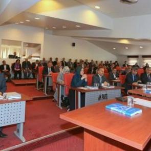 Yine CHP yine &ouml;ğrenci karşıtlığı!